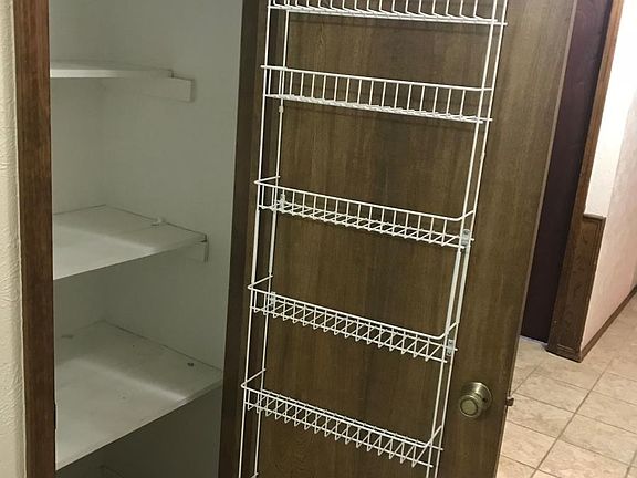5th image of 3128 Woodside Dr