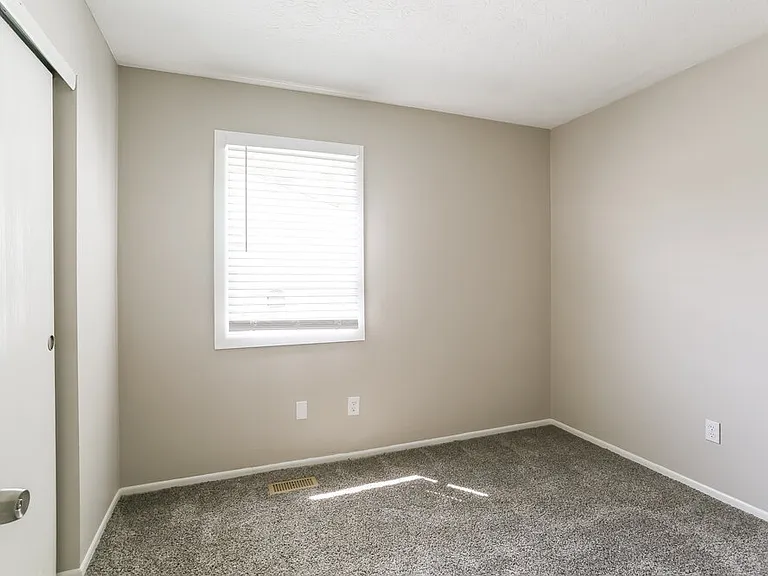 6615 Cedar Ct W — Photo 14