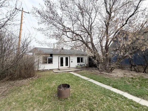 9516 S 102nd Ave, Grande Prairie, AB T8V 0Z6