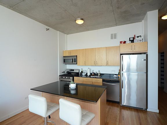 5th image of 1720 S Michigan Ave APT 2706