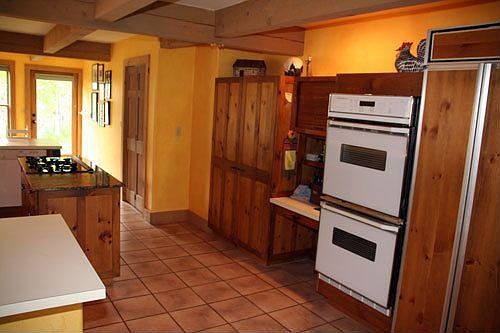 5th image of 210 Huckeby Way