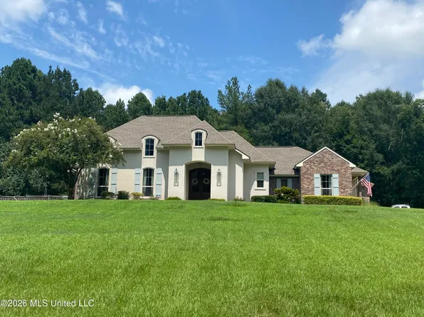 17 Country Squire Rd, Natchez, MS 39120