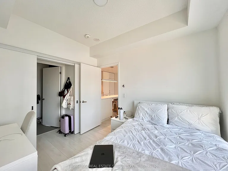 20 Richardson St #1707 — Photo 8