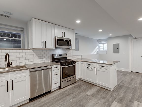 5th image of 4239 N Ashland Ave #G