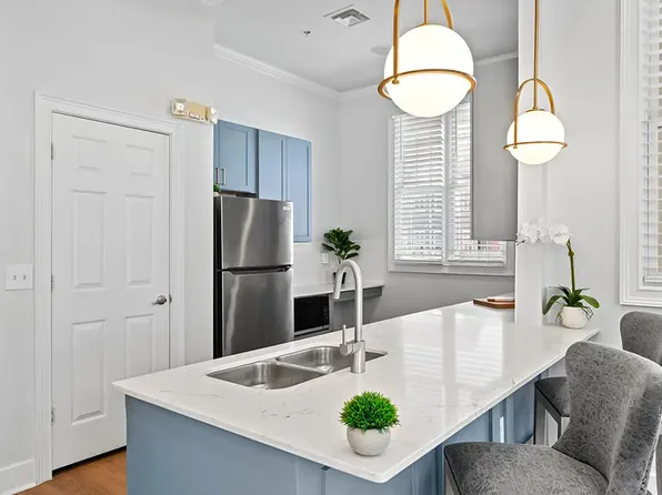 Grand Oaks Apartment Homes