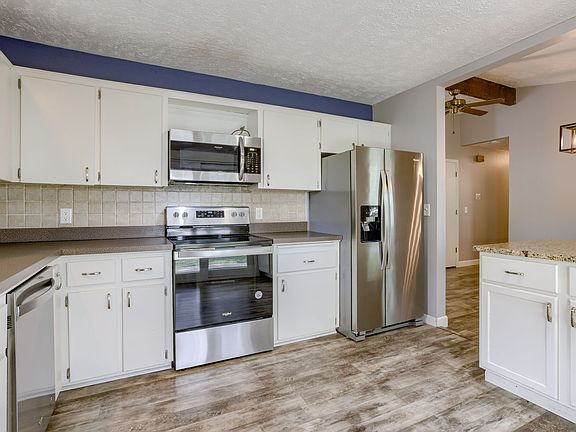 5th image of 15412 Y St