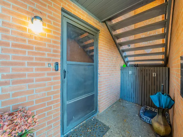 558 E Avenue J APT B, Grand Prairie, TX 75050