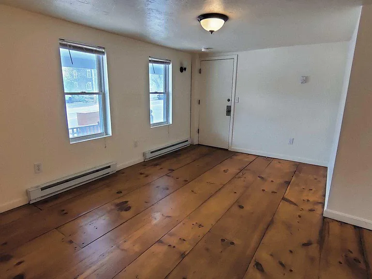 1187 Putnam Pike #1R — Photo 1