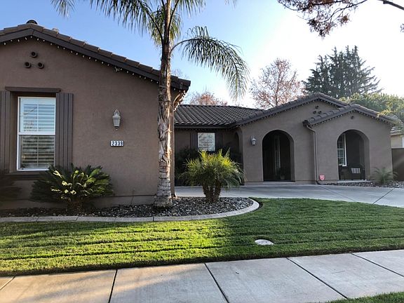 2nd image of 2339 Parkwoods Way