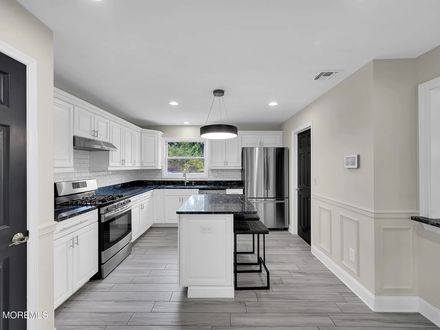 3 bed, 1508 sqft, $3,400 — Photo 3