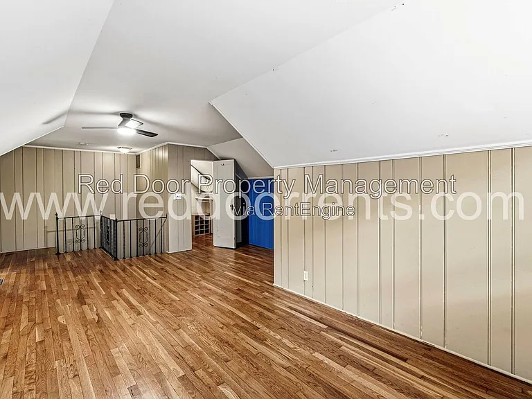 129 E 49th St — Photo 20