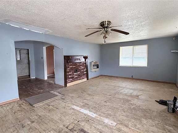 4th image of 410 Lindell St
