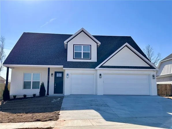 1427 Padova Ave, Springdale, AR 72762