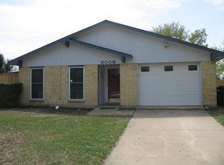 2006 Victoria Rd, Carrollton, TX 75007