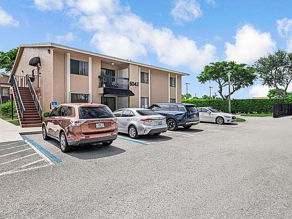 3rd image of 6043 10th Ave N APT 129