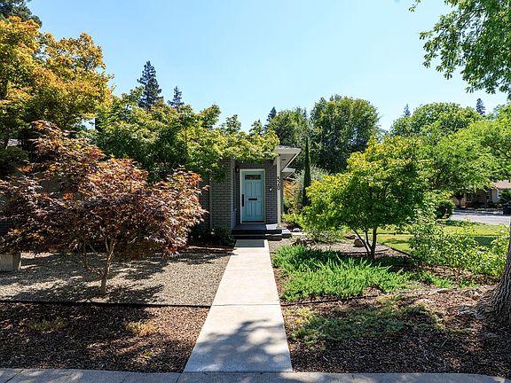 4th image of 520 Mensinger Ave
