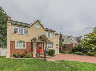 2-25 35th St, Fair Lawn, NJ 07410