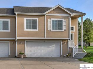 18952 L St, Omaha, NE 68135