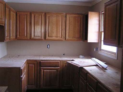 1st image of 816 Crestwood Ter