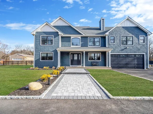 665 Mount Sinai Coram Road, Mount Sinai, NY 11766