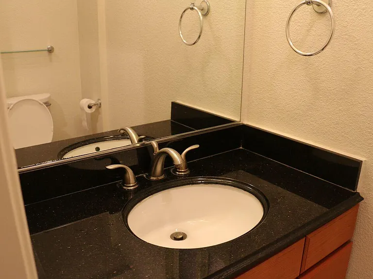 Downstairs 1/2 Bath