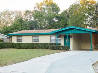 1107 W Camellia Dr, Brandon, FL 33510