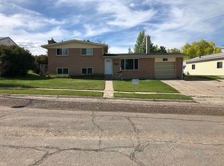 723 Emerald St, Kemmerer, WY 83101