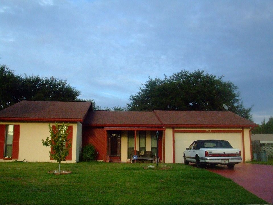 Beautiful Pool Home for $1200/month