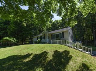 22 Sharpe Rd, Wynantskill, NY 12198