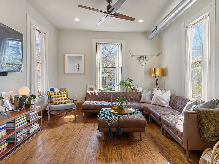 421 Spofford Ave — Photo 9