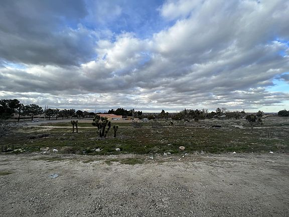 4th image of 40th Street E Pearblossom Hwy