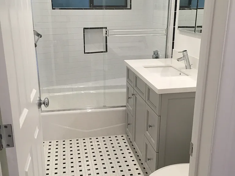 1615 Hilts Ave #7 — Photo 8