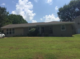 108 Walker Ave, Tuscumbia, AL 35674