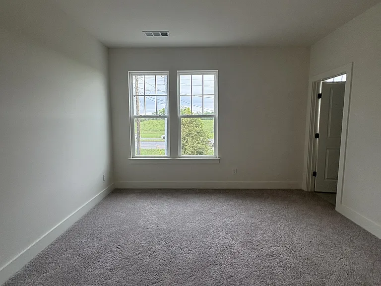 112 Nearwater Pl — Photo 11