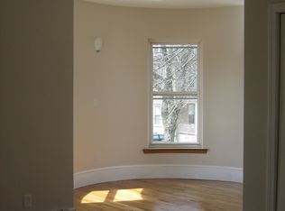 30 Moreland St, Roxbury, MA 02119