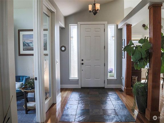 4th image of 312 Teakwood Ln