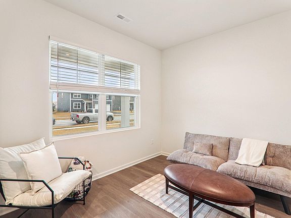 4th image of 10651 Whitney Pl