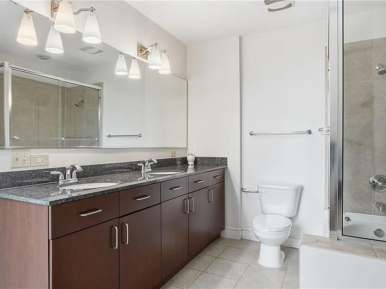 44 Peachtree Pl NW #424 — Photo 16