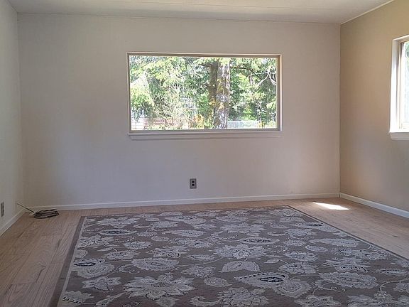 5th image of 5425 Bay Berry Dr