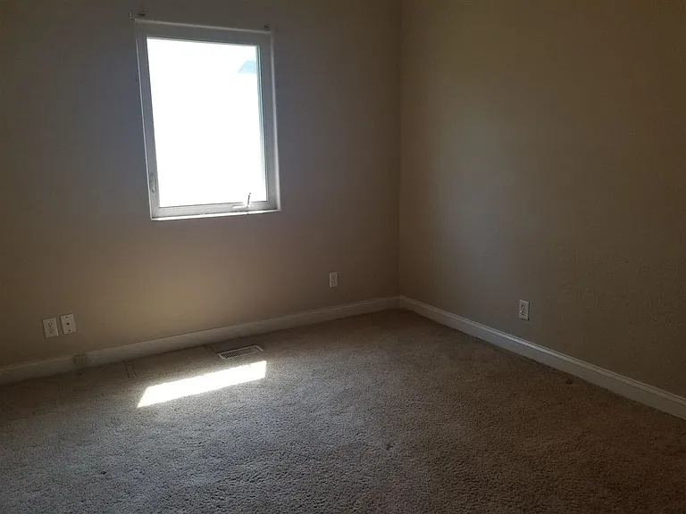 4001 W Philip Ave — Photo 18