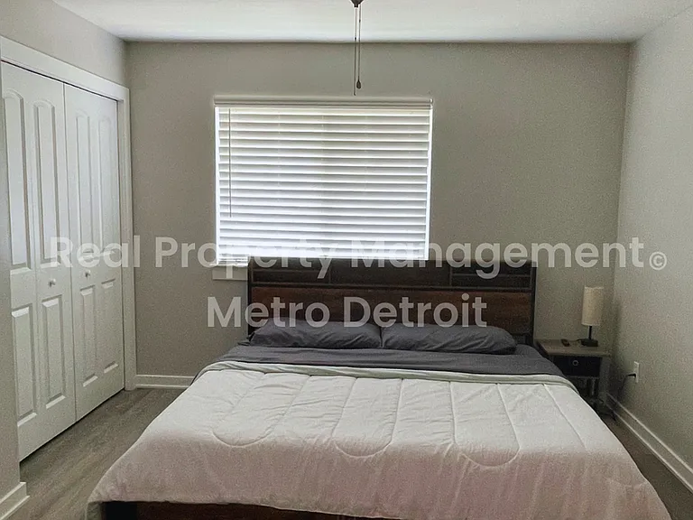 22148 Dante St #211 — Photo 15