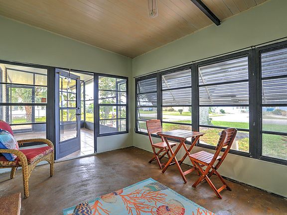 4th image of 443 Royal Tern Dr