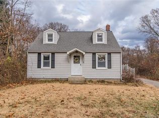 505 Raymond Hill Rd, Uncasville, CT 06382