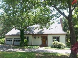 13 Plantingfield Wood Cir, Edgartown, MA 02539