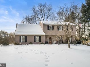 111 Briarwood Dr, Downingtown, PA 19335