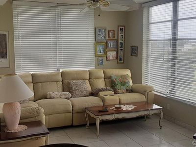 2681 S Course Dr APT 712, Pompano Beach, FL, 33069