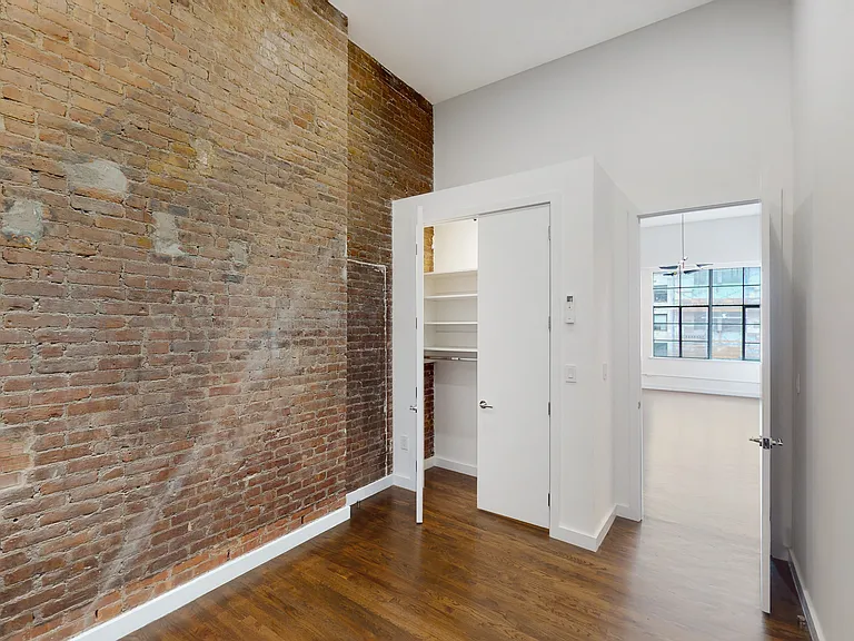 30 E 14th St #5B — Photo 8