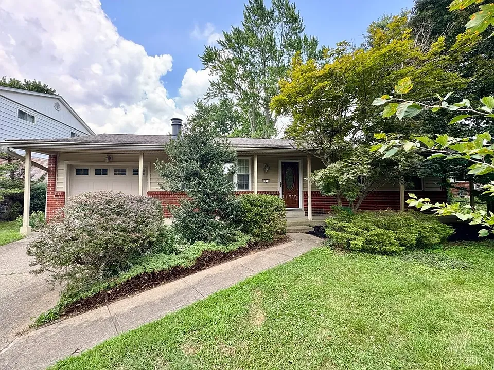 1658 Yellowglen Dr