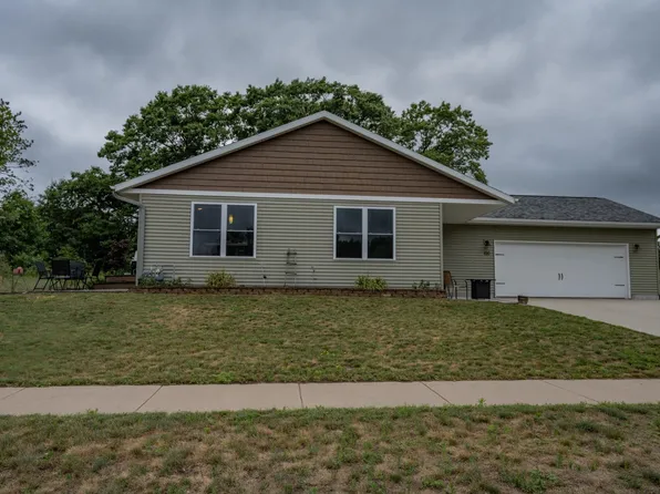 100 Donyell Dr, Camp Douglas, WI 54618