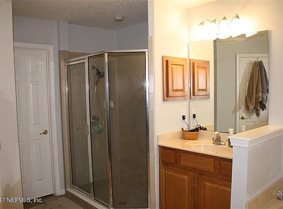 5th image of 200 Pine Arbor Cir